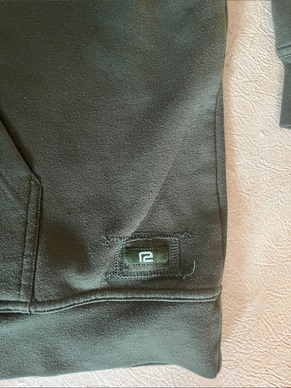 Men's vintage Randy River Olive Green Pullover Hoodie with Subtle Emblem - Picture 3 of 7